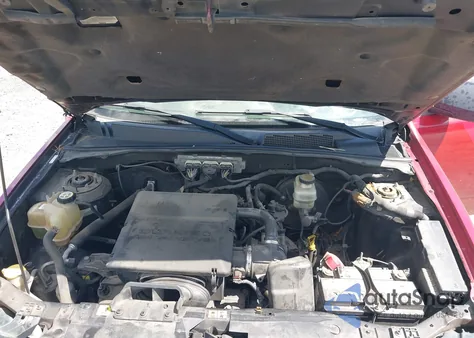 2009 Ford Escape Xlt из США, поврежденный, VIN 1FMCU93G09KB28427